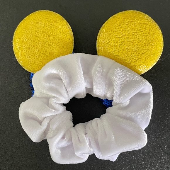 Minnie Mouse Scrunchie - Toy Story theme - Picture 6 of 6